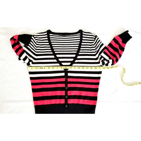 Maurices Women’s White Red Black Striped 3/4 Sleeve Cardigan Sweater Size Medium - Picture 5 of 8